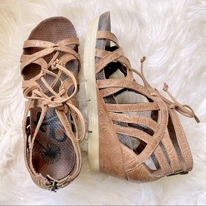 OTBT Nomadic Tooled Leather Wedge Lace Up Gladiator Sandals Zip Sz 6.5 Tan/brown